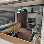 La Εξοχικό σπίτι *